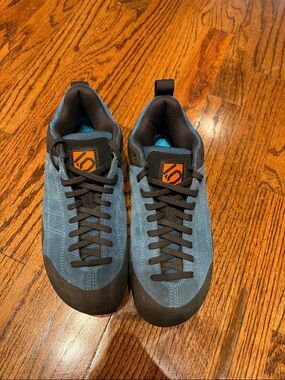 Five Ten Guide Tennie Approach Shoe Womens 7